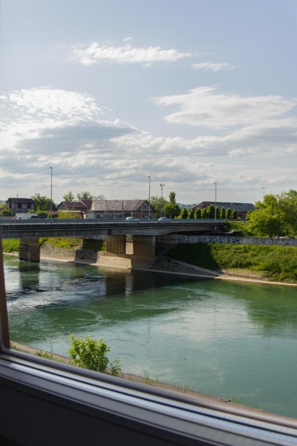 Cozy River View Apartment Карловац Экстерьер фото